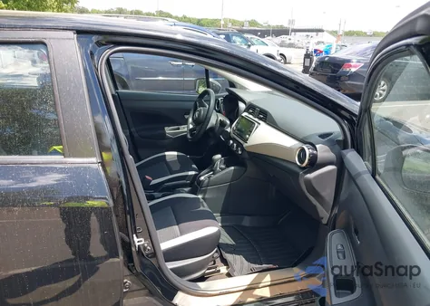 2021 Nissan Versa Sv Xtronic Cvt z USA, uszkodzony, nr VIN 3N1CN8EV9ML917239